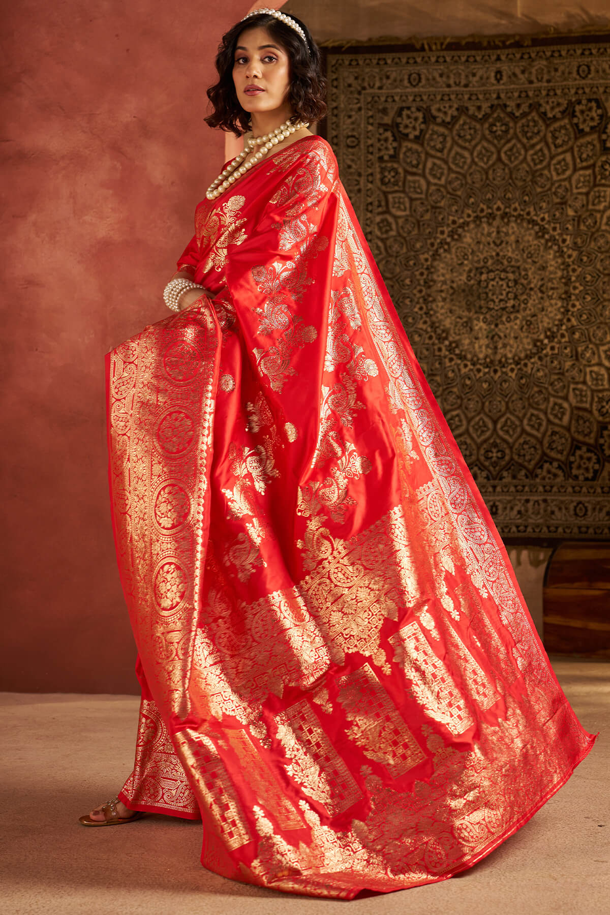 Precious Red Pure Zari Weaving Banarasi Silk Saree With Designer Blouse Piece