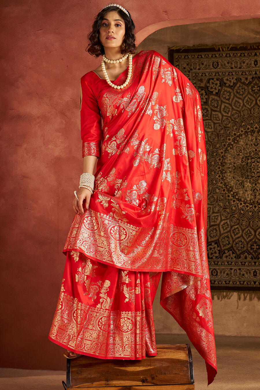 Precious Red Pure Zari Weaving Banarasi Silk Saree With Designer Blouse Piece