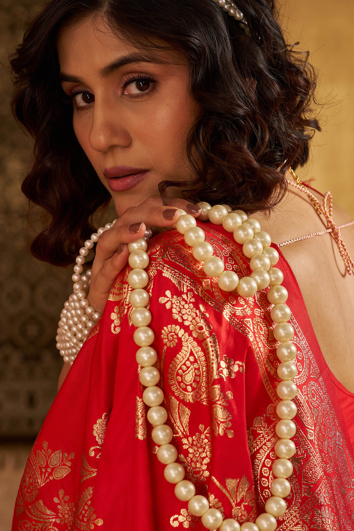 Precious Red Pure Zari Weaving Banarasi Silk Saree With Designer Blouse Piece
