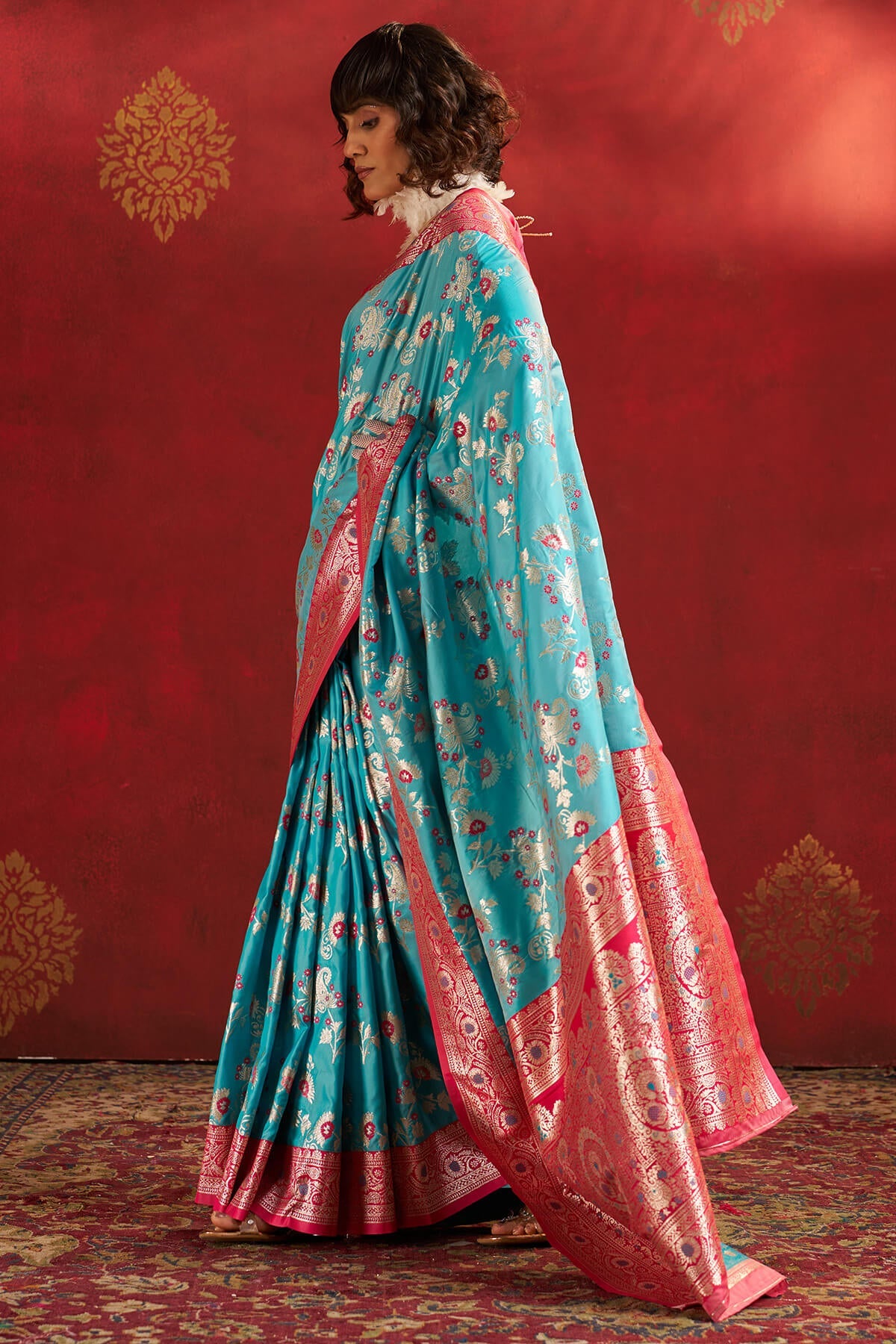 Arresting Turquoise Pure Zari Weaving Banarasi Silk Saree With Mesmerising Blouse Piece