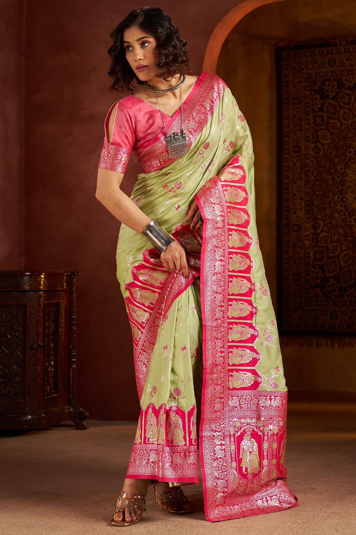 Posh Pista Pure Zari Weaving Banarasi Silk Saree With Refreshing Blouse Piece