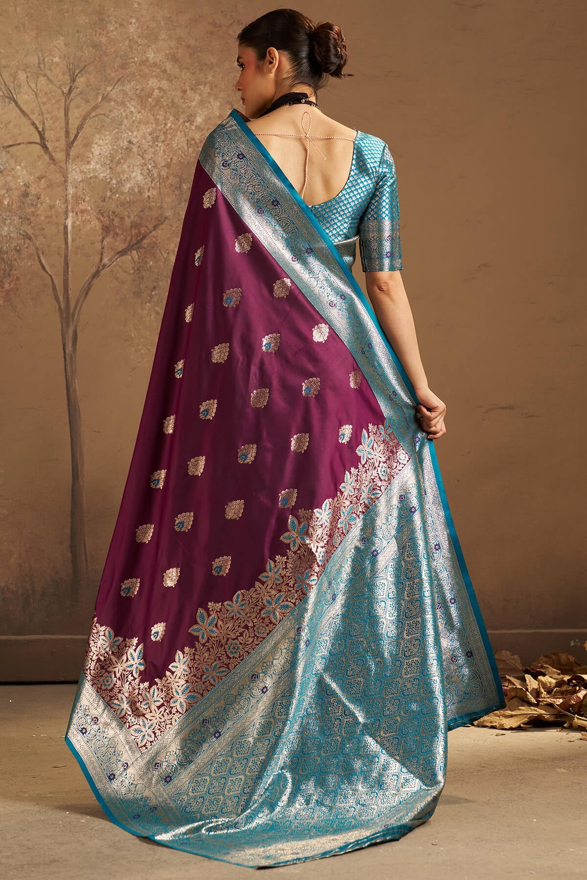 Fancifull Purple Pure Zari Weaving Banarasi Silk Saree With Efflorescence Blouse Piece