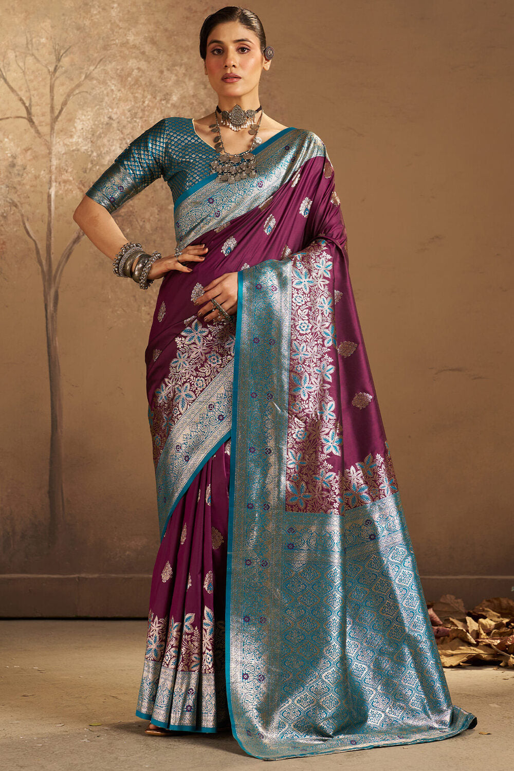 Fancifull Purple Pure Zari Weaving Banarasi Silk Saree With Efflorescence Blouse Piece