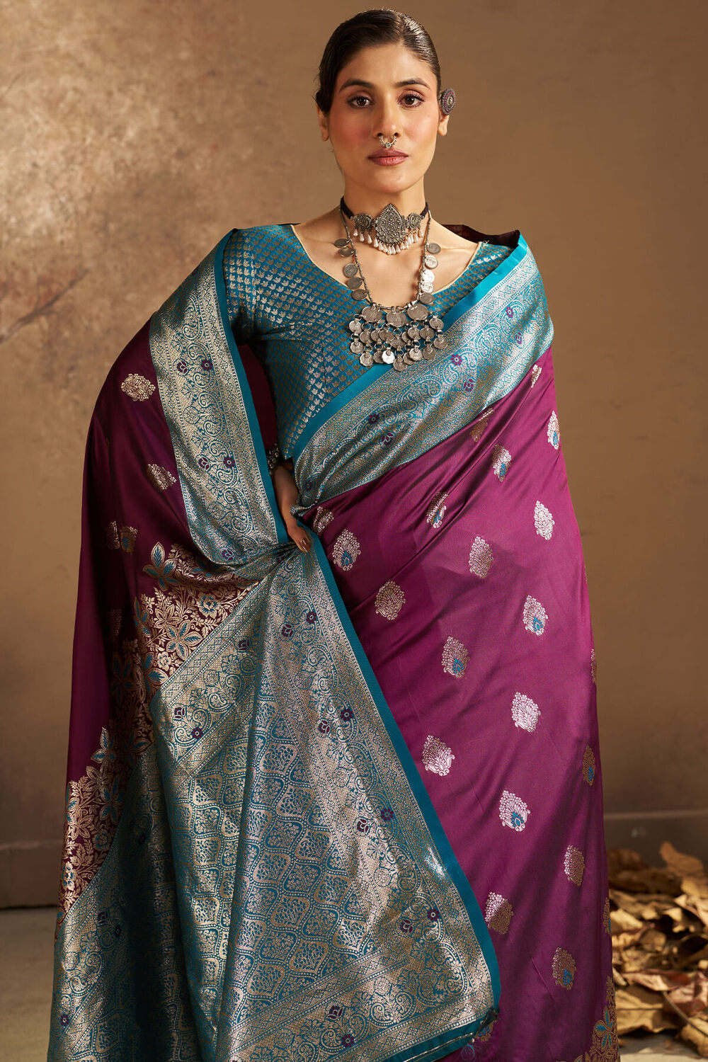 Fancifull Purple Pure Zari Weaving Banarasi Silk Saree With Efflorescence Blouse Piece