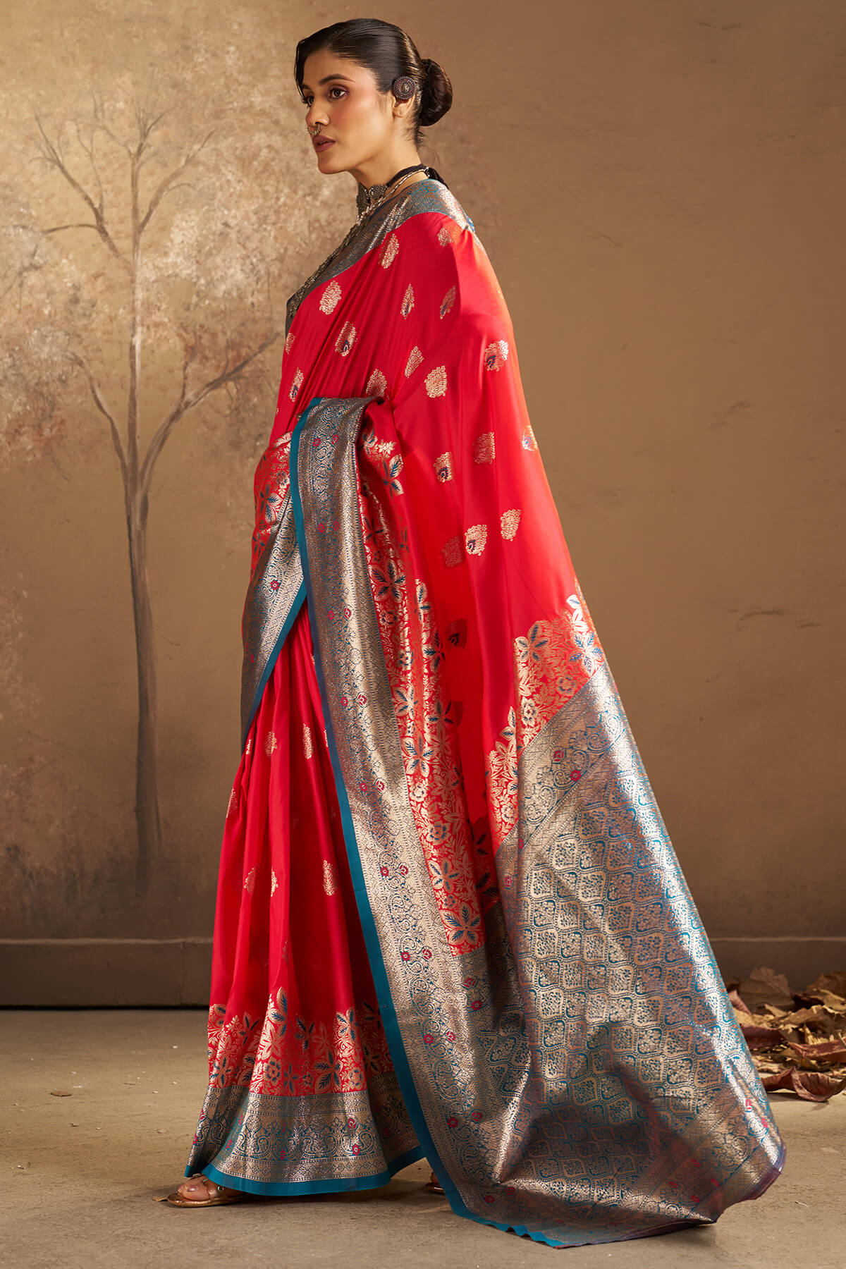 Assemblage Red Pure Zari Weaving Banarasi Silk Saree With Demanding Blouse Piece