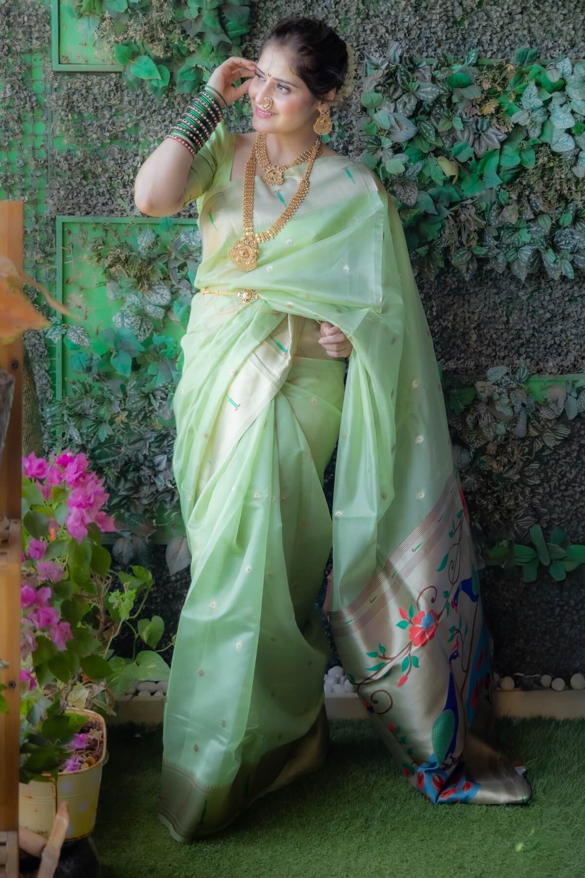 Aarti Singh In Pista Organza Paithani Saree