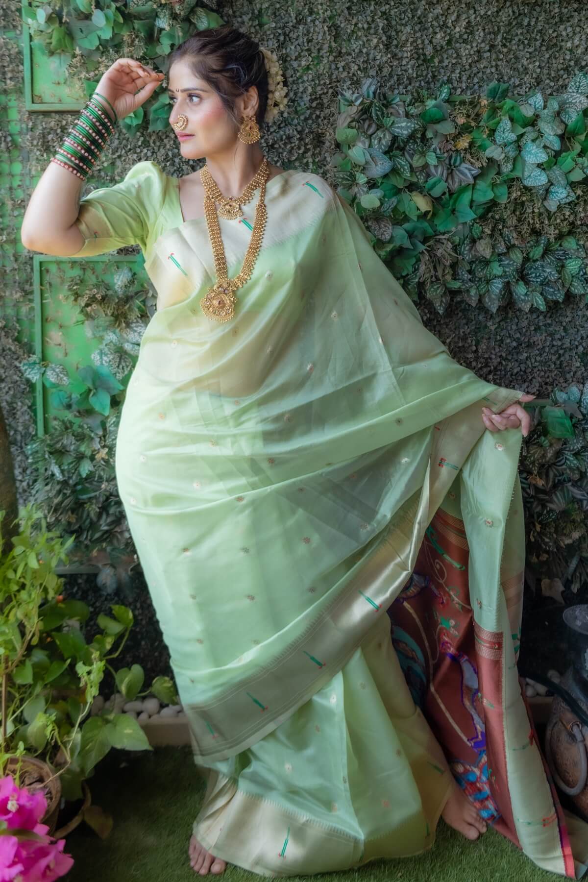 Aarti Singh In Pista Organza Paithani Saree