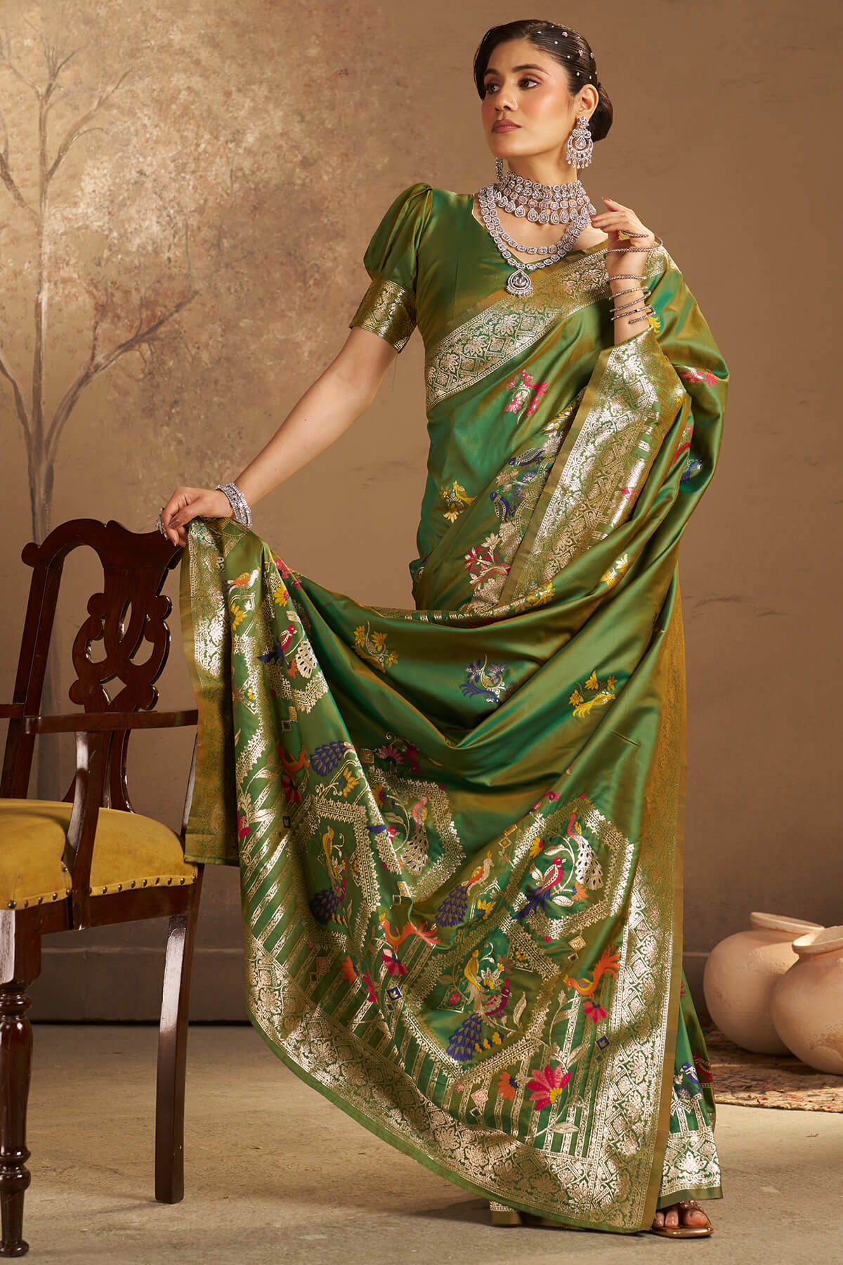 Lovely Green Pure Zari Weaving Banarasi Silk Saree With Nectarous Blouse Piece