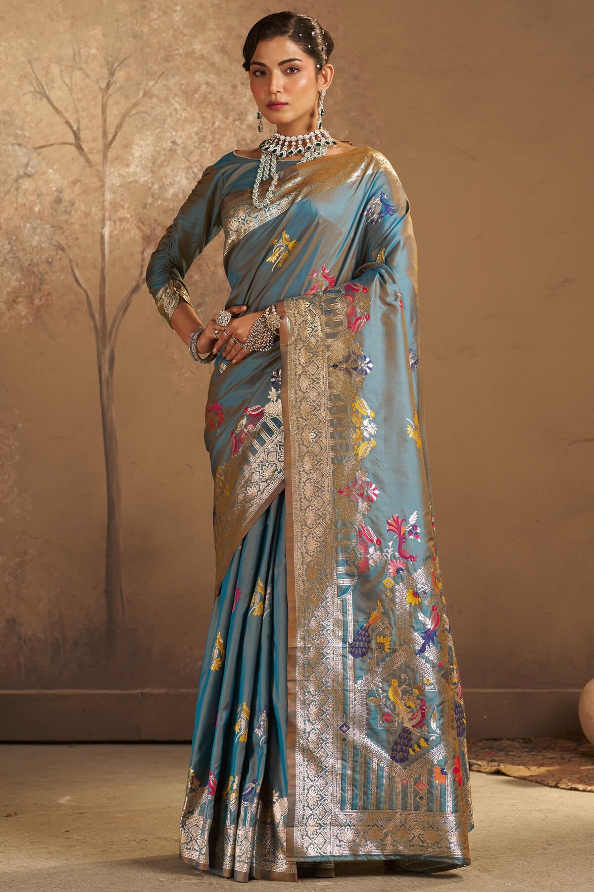 Sizzling Grey Pure Zari Weaving Banarasi Silk Saree With Dulcet Blouse Piece