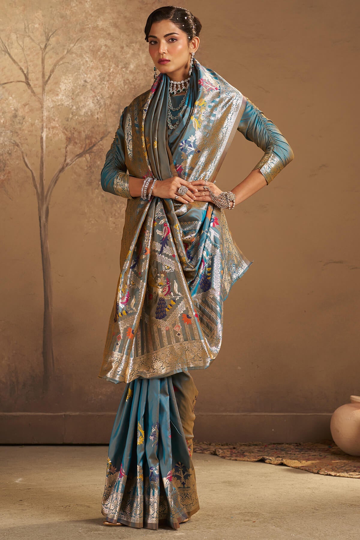 Sizzling Grey Pure Zari Weaving Banarasi Silk Saree With Dulcet Blouse Piece