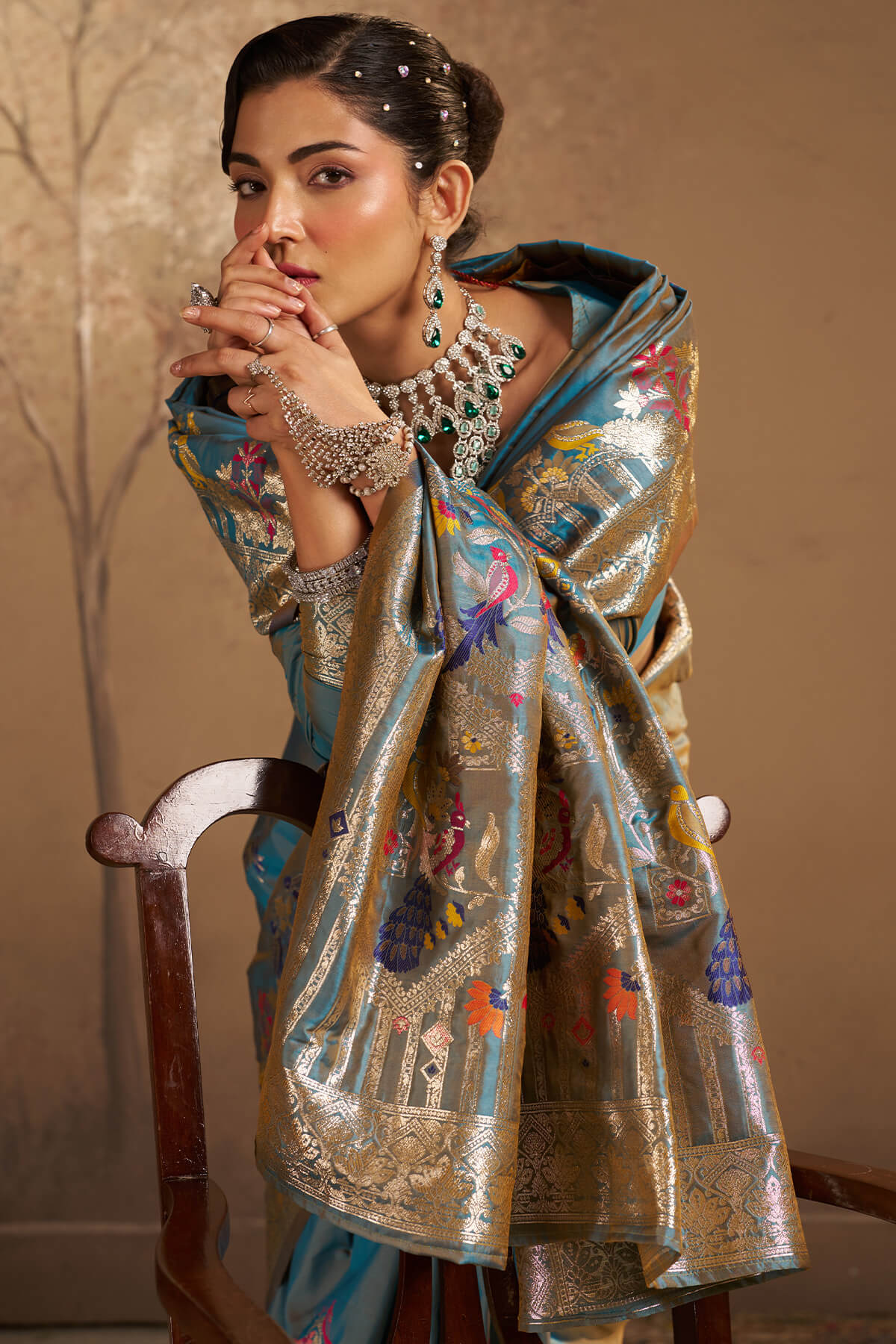 Sizzling Grey Pure Zari Weaving Banarasi Silk Saree With Dulcet Blouse Piece