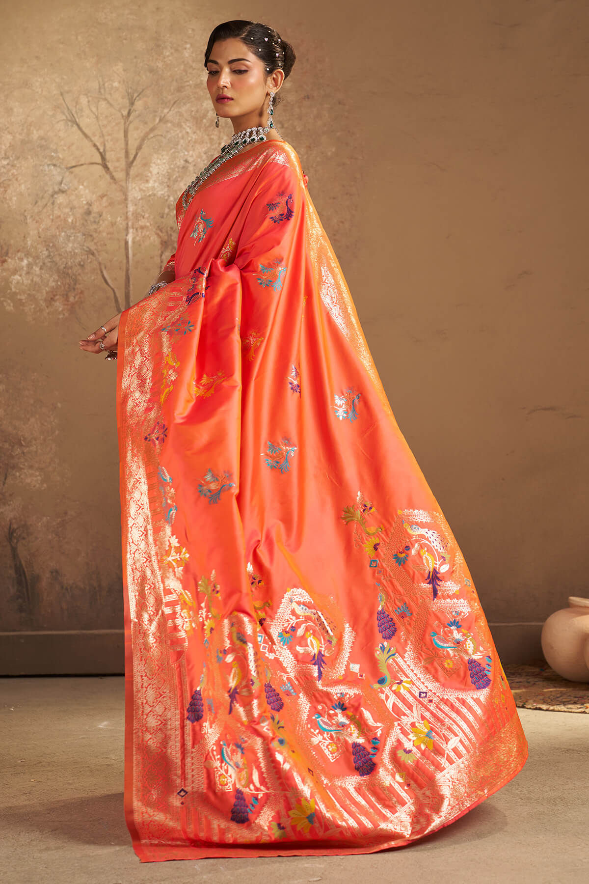 Beleaguer Peach Pure Zari Weaving Banarasi Silk Saree With Fancifull Blouse Piece