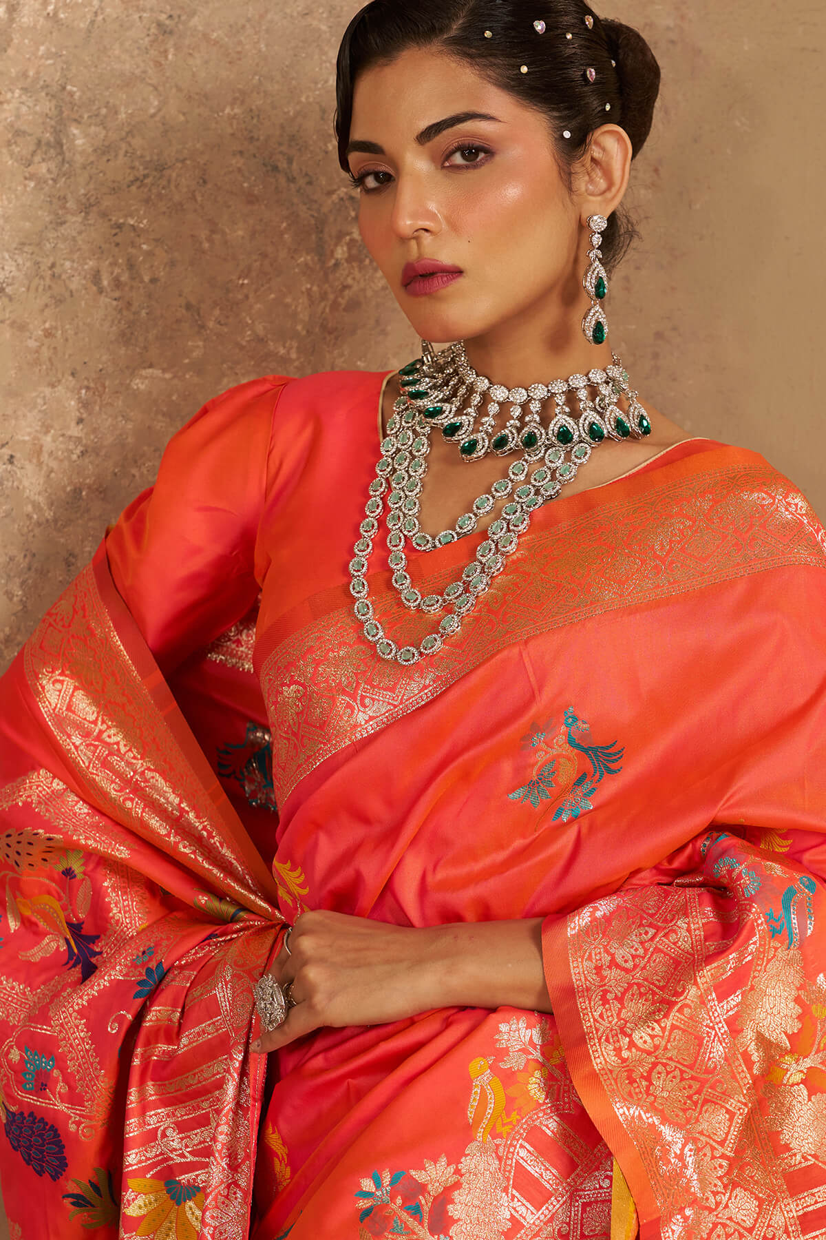 Beleaguer Peach Pure Zari Weaving Banarasi Silk Saree With Fancifull Blouse Piece