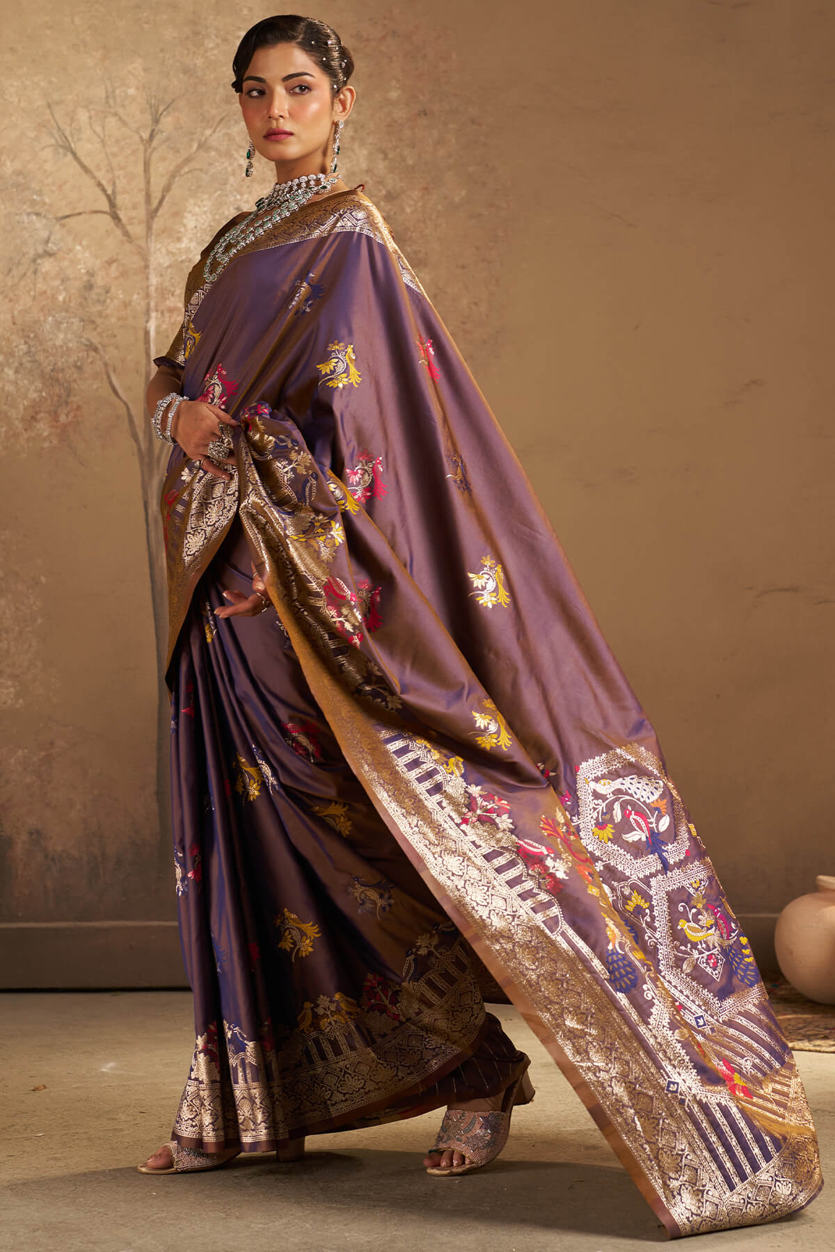 Resplendent Purple Pure Zari Weaving Banarasi Silk Saree With Scintilla Blouse Piece