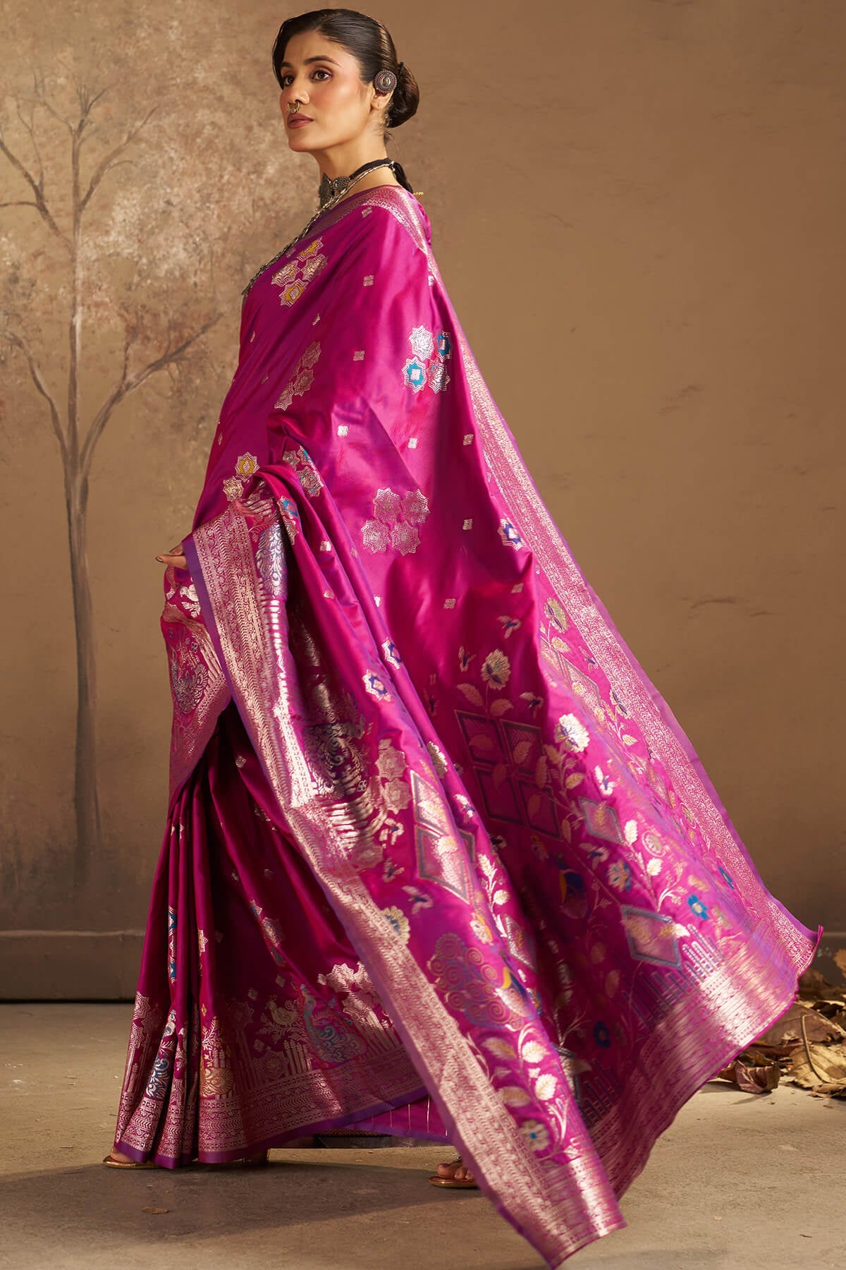 Dalliance Megnta Pure Zari Weaving Banarasi Silk Saree With Charismatic Blouse Piece