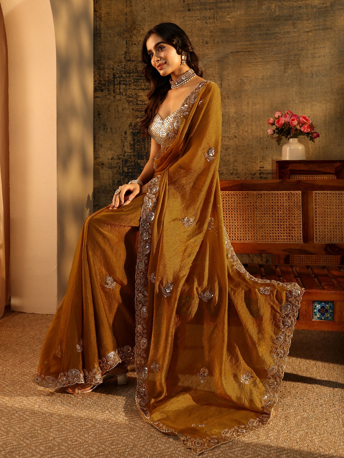 Mameraa Art Antique Gold Sequin Embellished Georgette Saree
