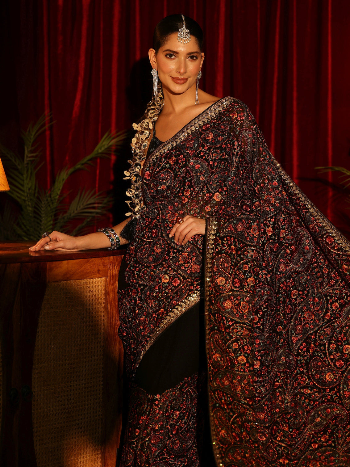 Mameraa Art Black Paisley Embroidered Georgette Saree