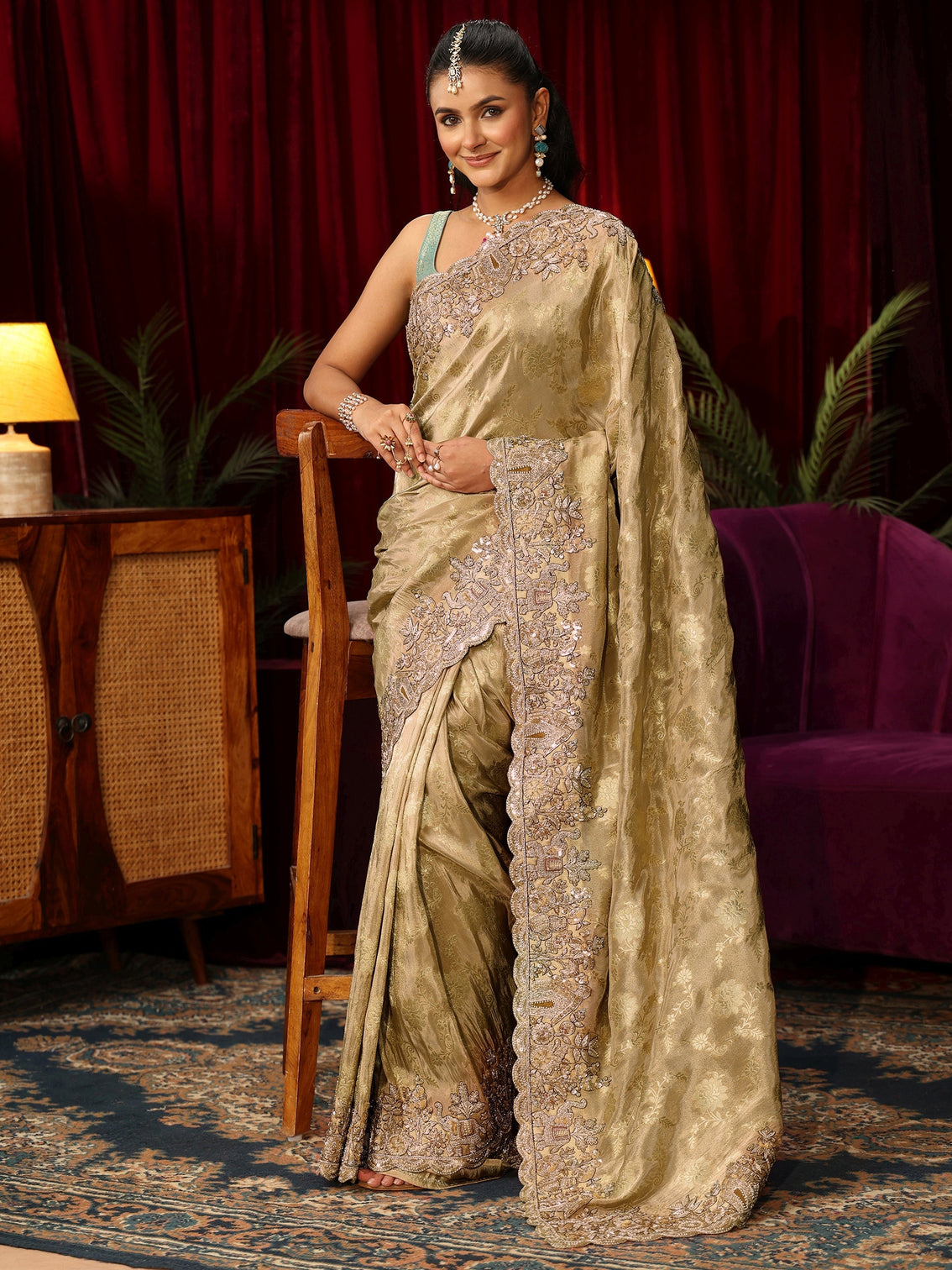 Mameraa Art Green Floral Woven Design Silk Blend Saree