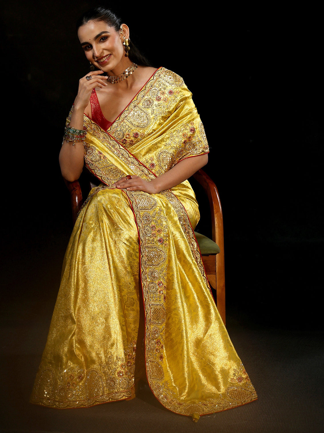 Mameraa Art Green Woven Design Silk Blend Saree with Embellished Border