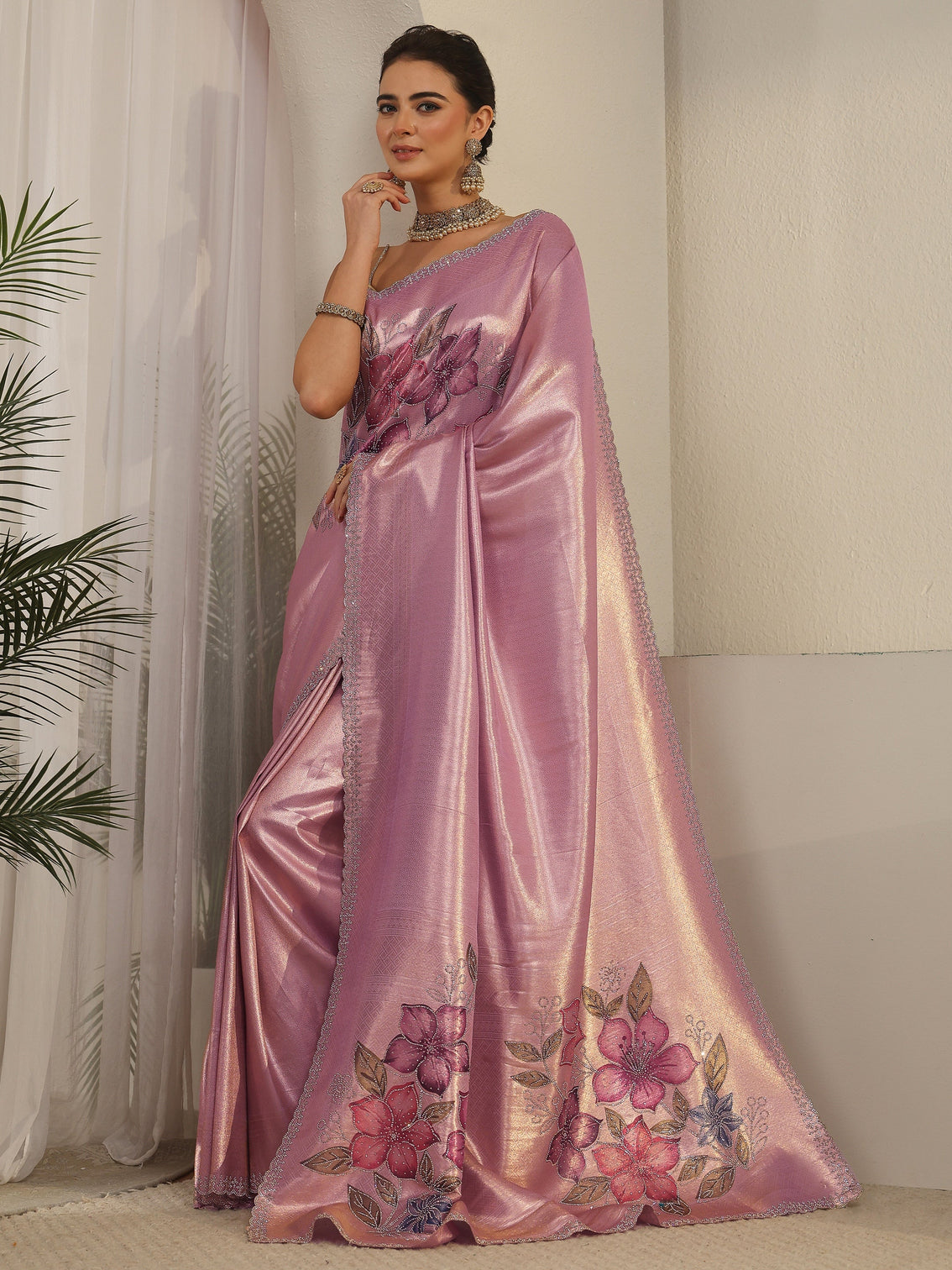 Mameraa Art Lilac Floral Embellished Silk Blend Saree