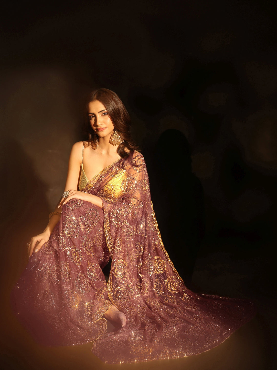 Mameraa Art Mauve Sequinned Rosette Design Net Saree