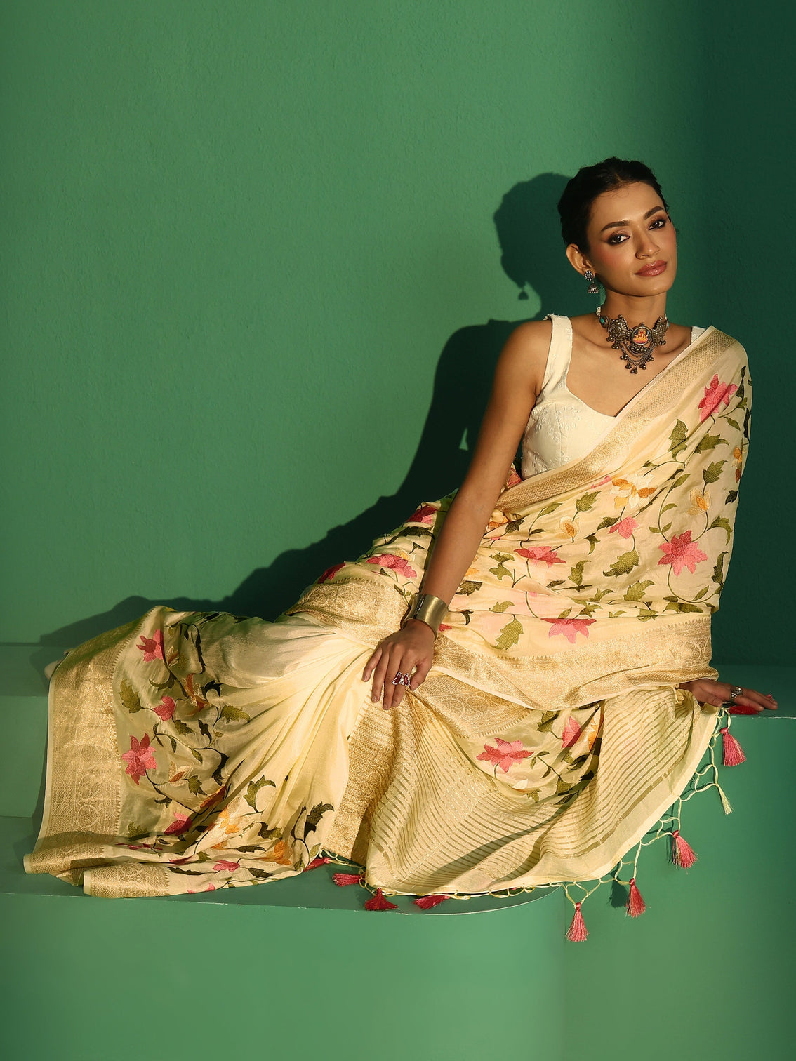 Mameraa Art Off White Floral Embroidered Silk Blend Saree with Woven Border