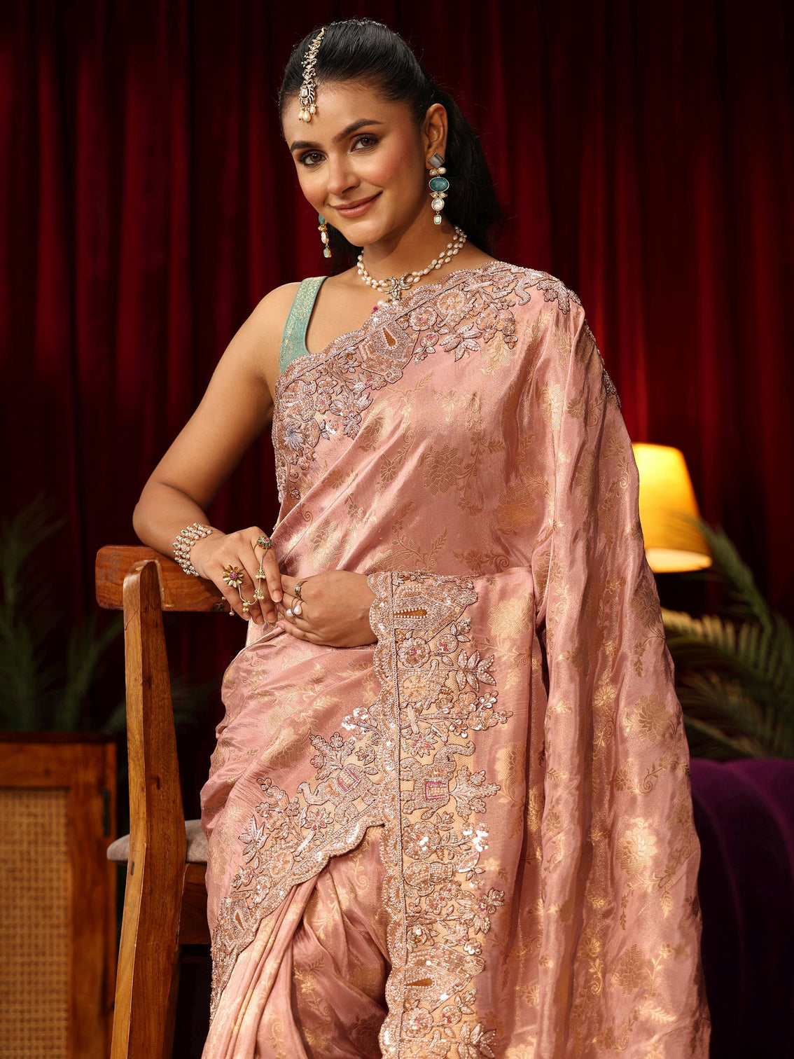 Mameraa Art Pink Floral Woven Design Tissue Saree