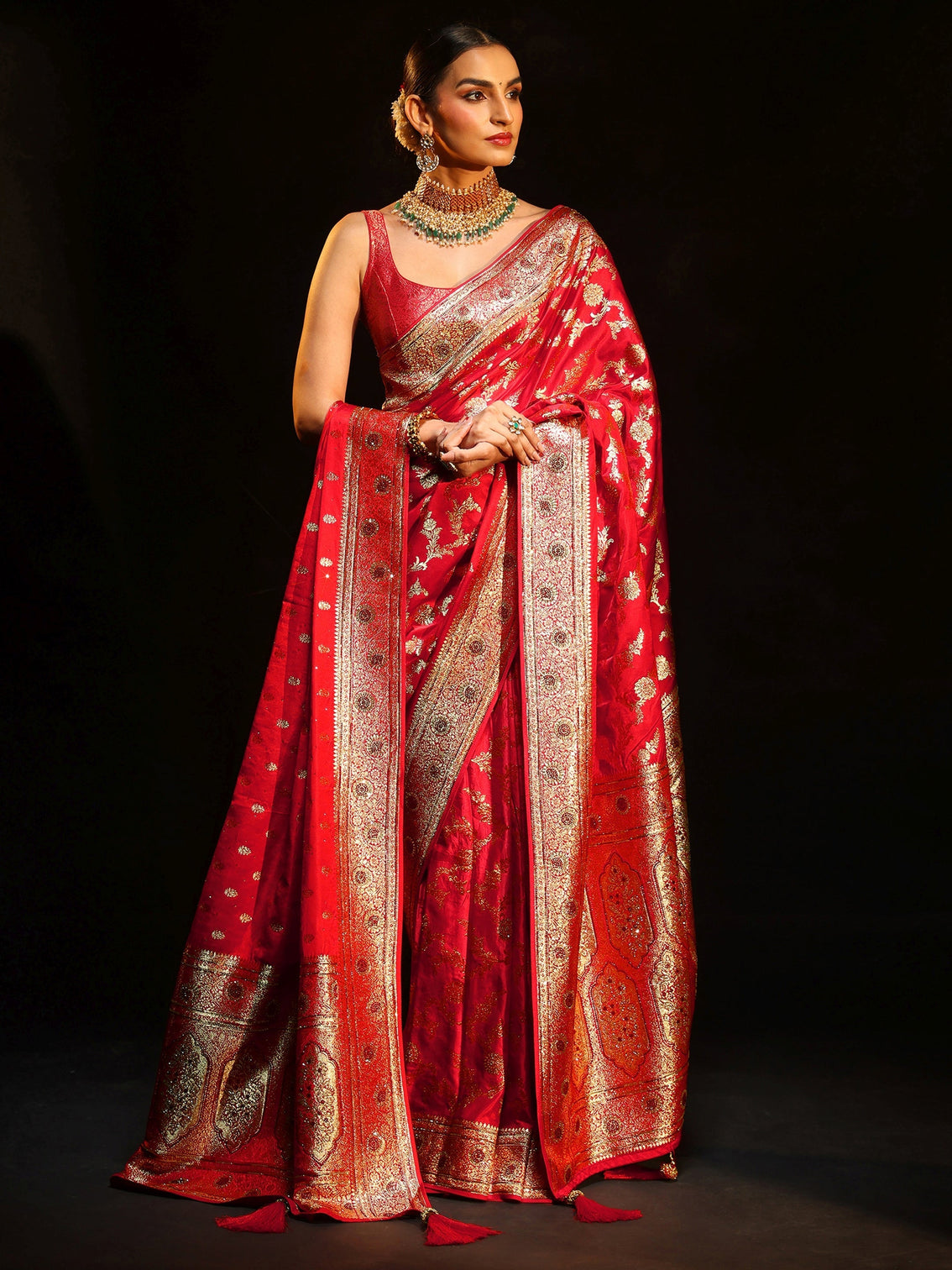 Mameraa Art Vermillion Red Floral Design Banarasi Silk Blend Saree with Dupatta