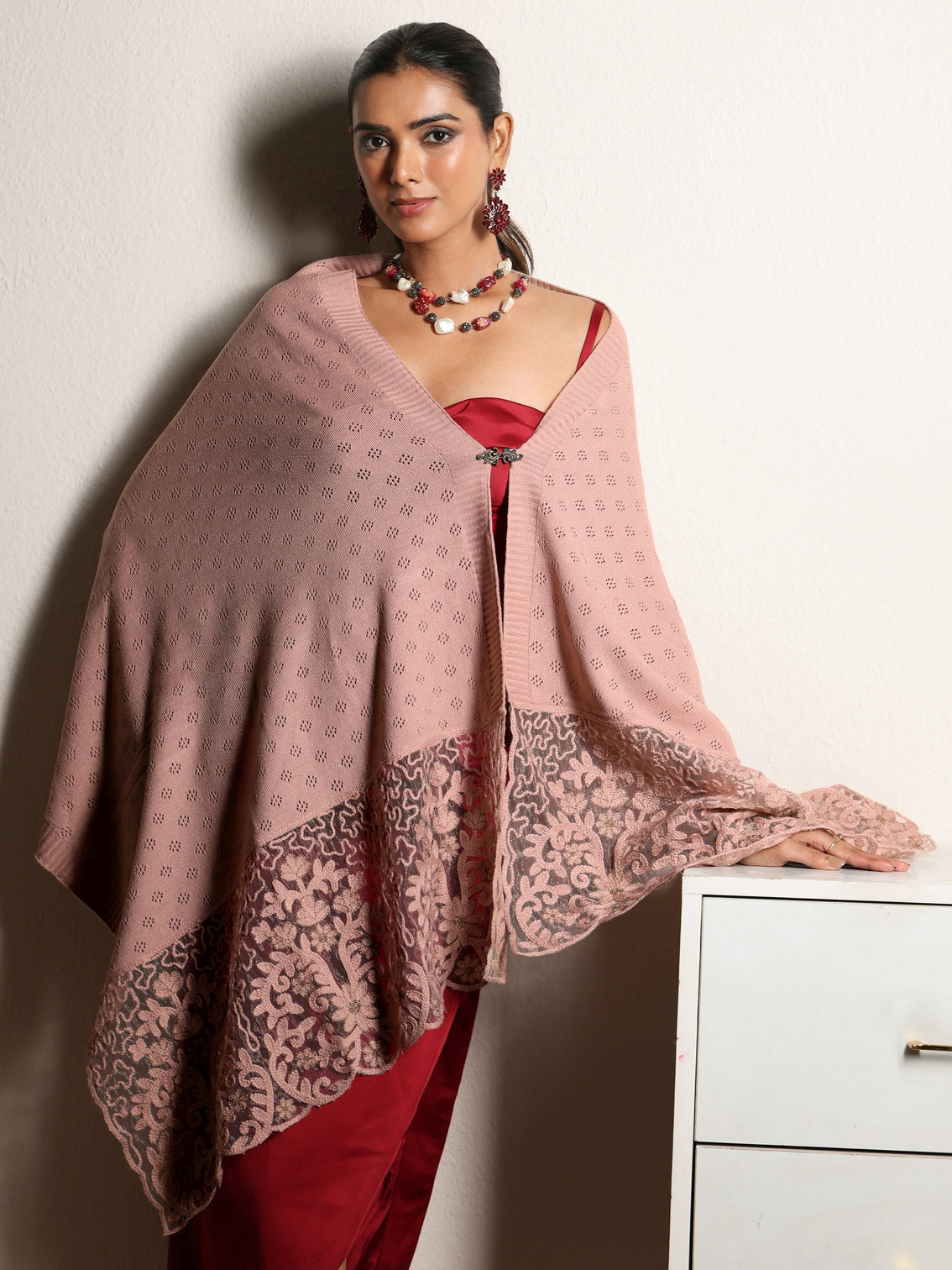 Mameraa Baby Pink Knitted Acrylic Wrap Shawl with Lace Border