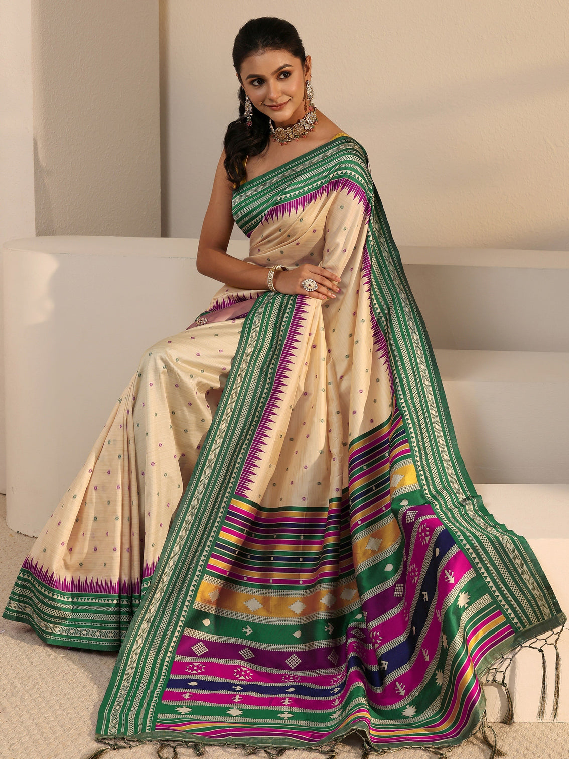Mameraa Beige Woven Design Silk Blend Tassel Saree with Colour Block Pallu