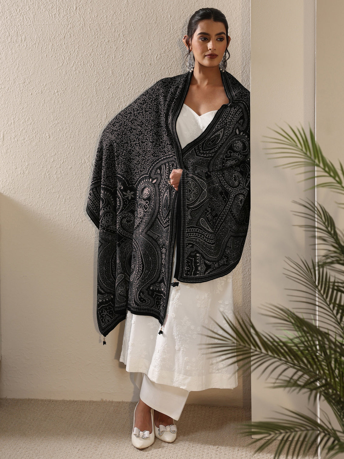 Mameraa Black Ethnic Embroidered Acrylic Wrap Shawl