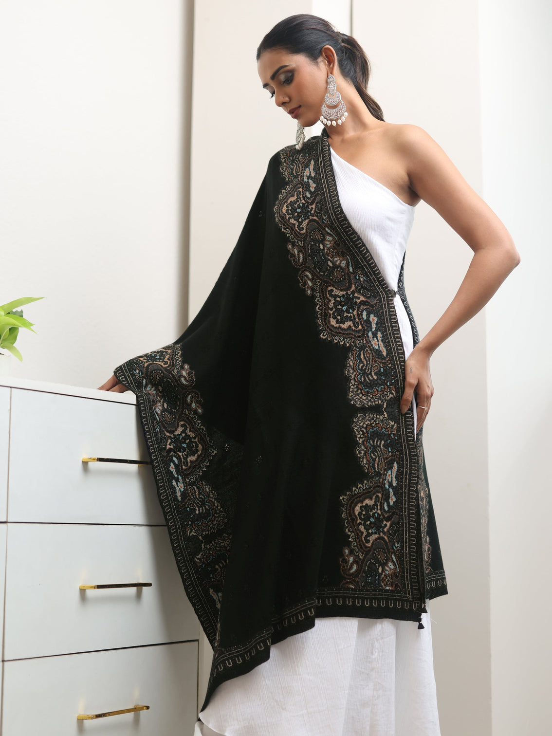 Mameraa Black Ethnic Knitted Acrylic Wrap Shawl