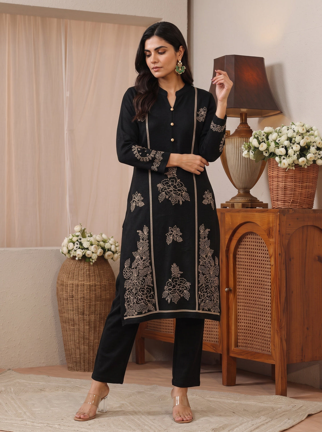 Mameraa Black Floral Embroidered Wool Straight Kurta