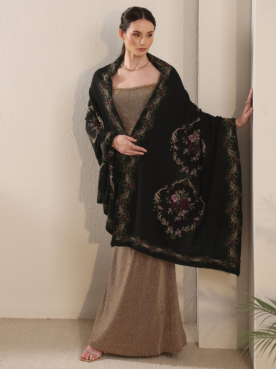 Mameraa Black Floral Knitted Acrylic Wrap Shawl