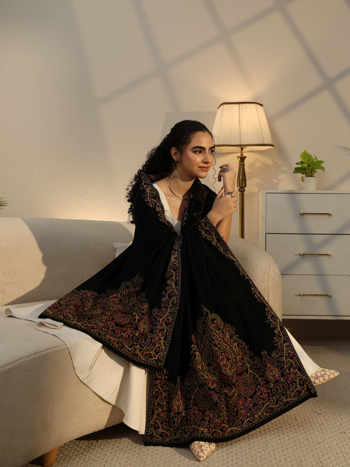 Mameraa Black Floral Knitted Acrylic Wrap Shawl