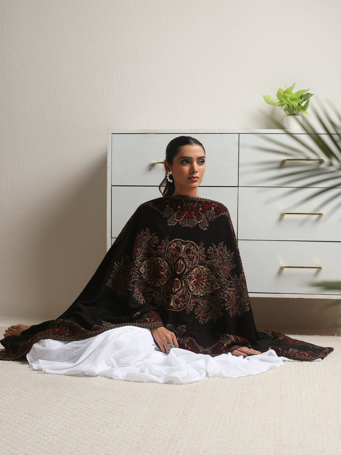 Mameraa Black Floral Knitted Acrylic Wrap Shawl