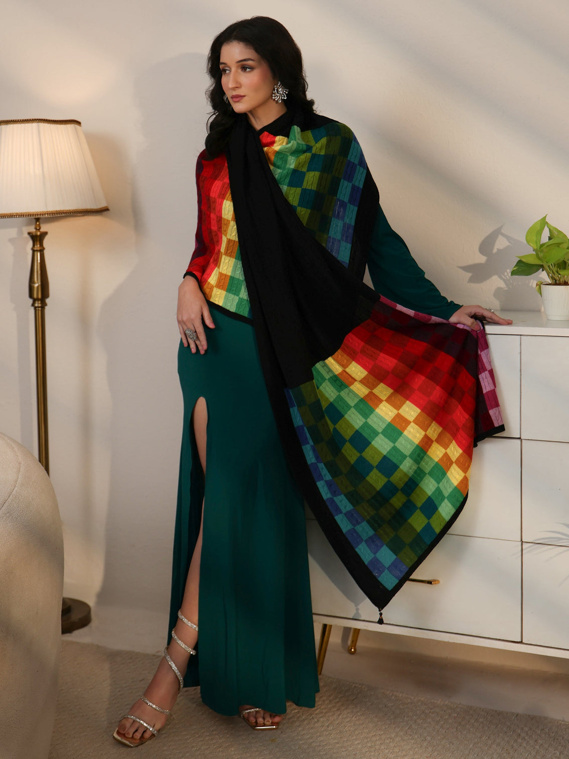 Mameraa Black Geometric Acrylic Wrap Shawl