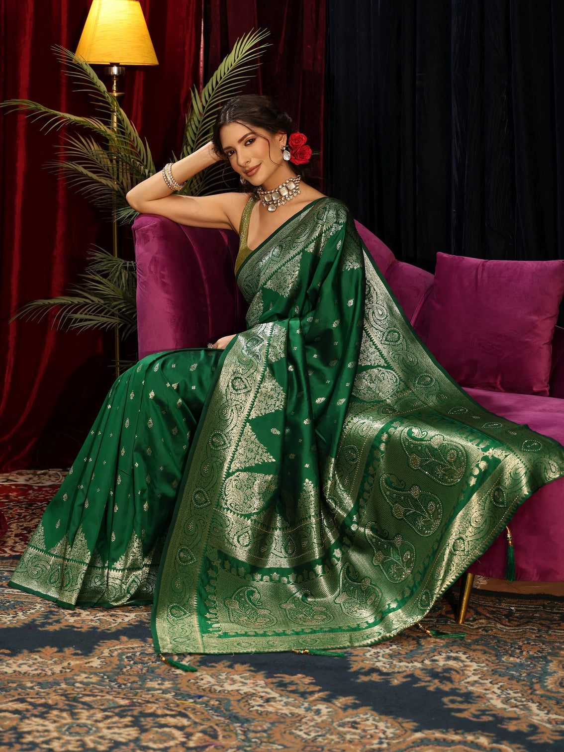 Mameraa Bottle Green Banarasi Silk Blend Saree