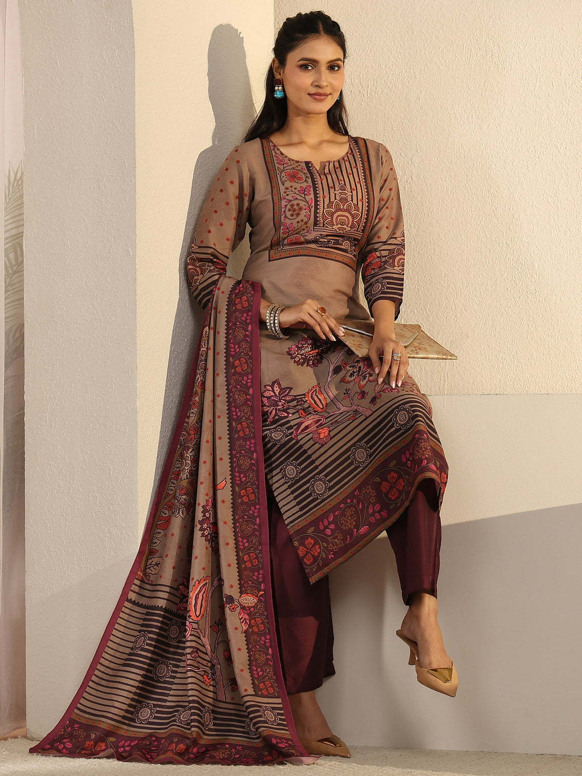 Mameraa Brown Floral Printed Muslin Straight Suit Set