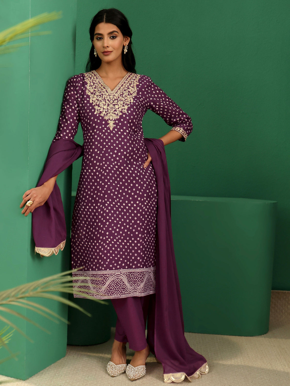 Mameraa Burgundy Bandhani Cotton Straight Suit Set
