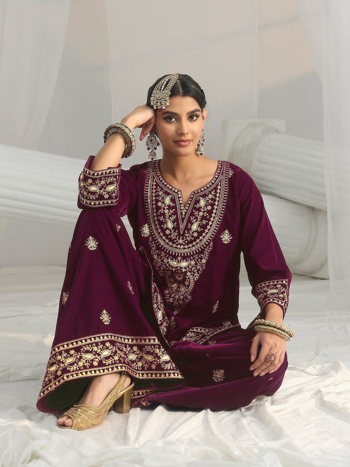 Mameraa Burgundy Yoke Embroidered Design Velvet Co-Ord Set