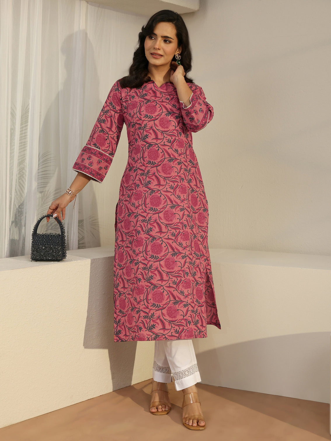 Mameraa Coral Floral Printed Cotton Straight Kurta