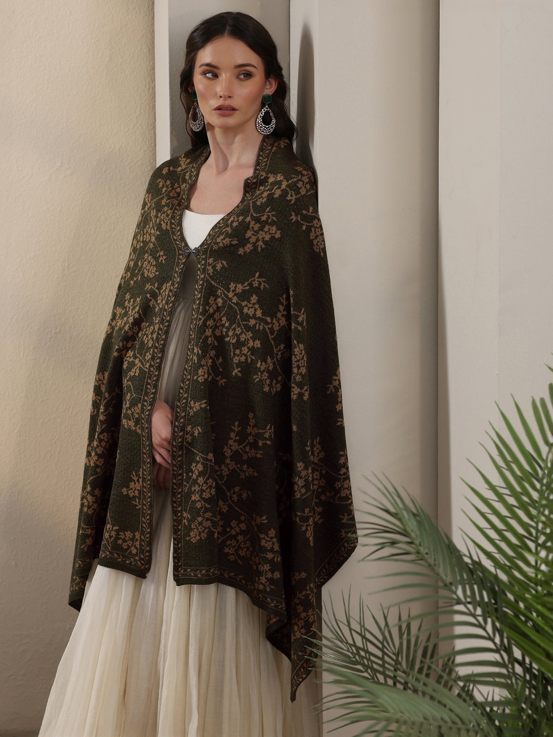 Mameraa Dark Green Floral Mesh Knitted Acrylic Wrap Shawl