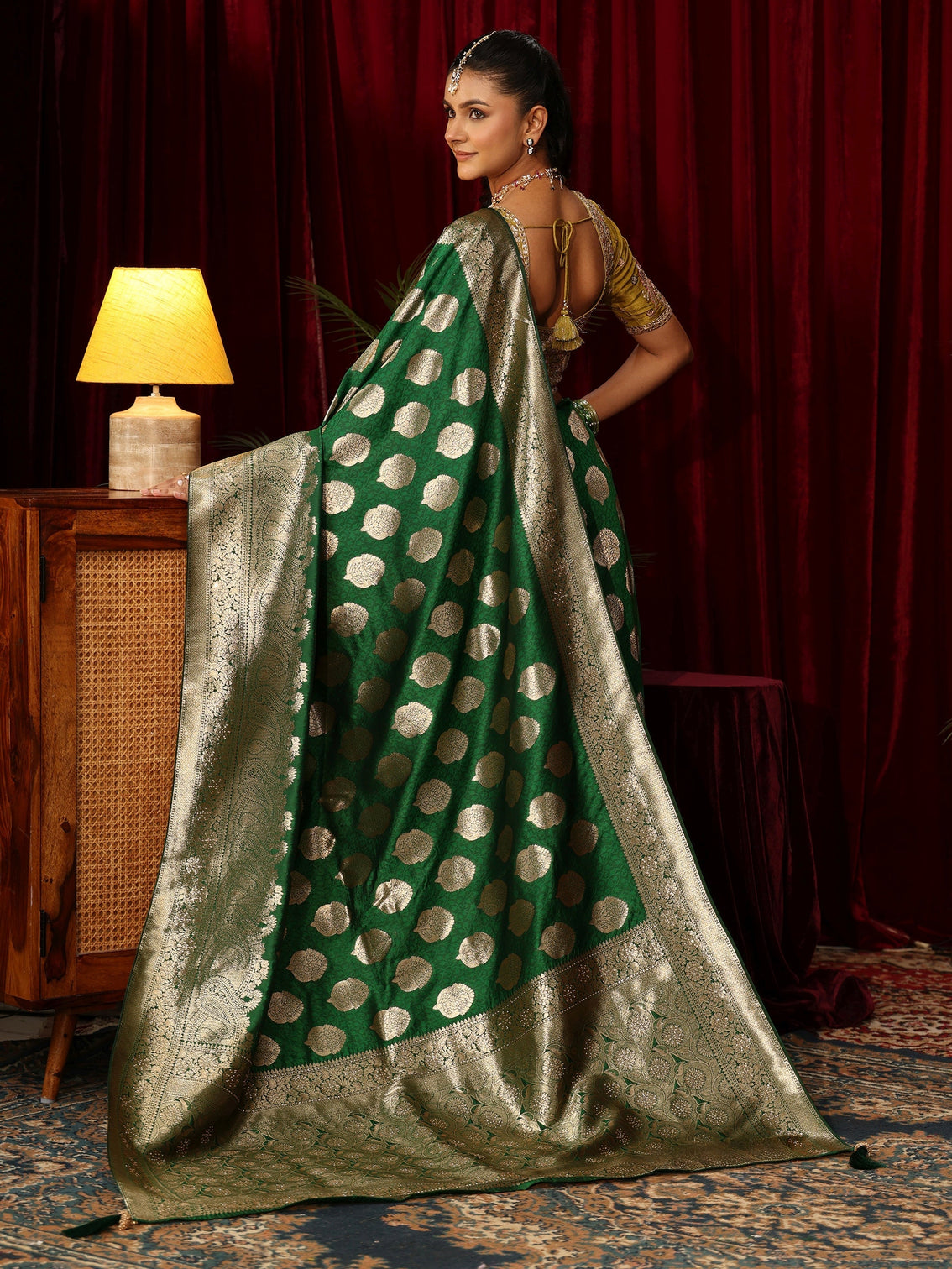 Mameraa Emerald Green Leaf Motif  Woven Design Silk Blend Saree
