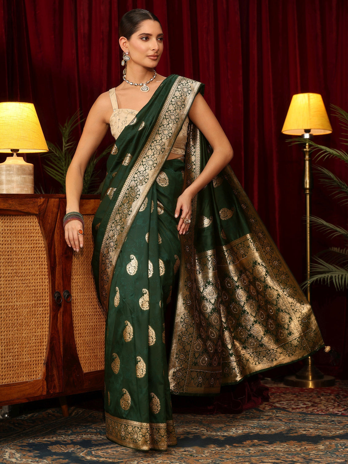 Mameraa Forest Green Paisley Woven Design Silk Blend Saree