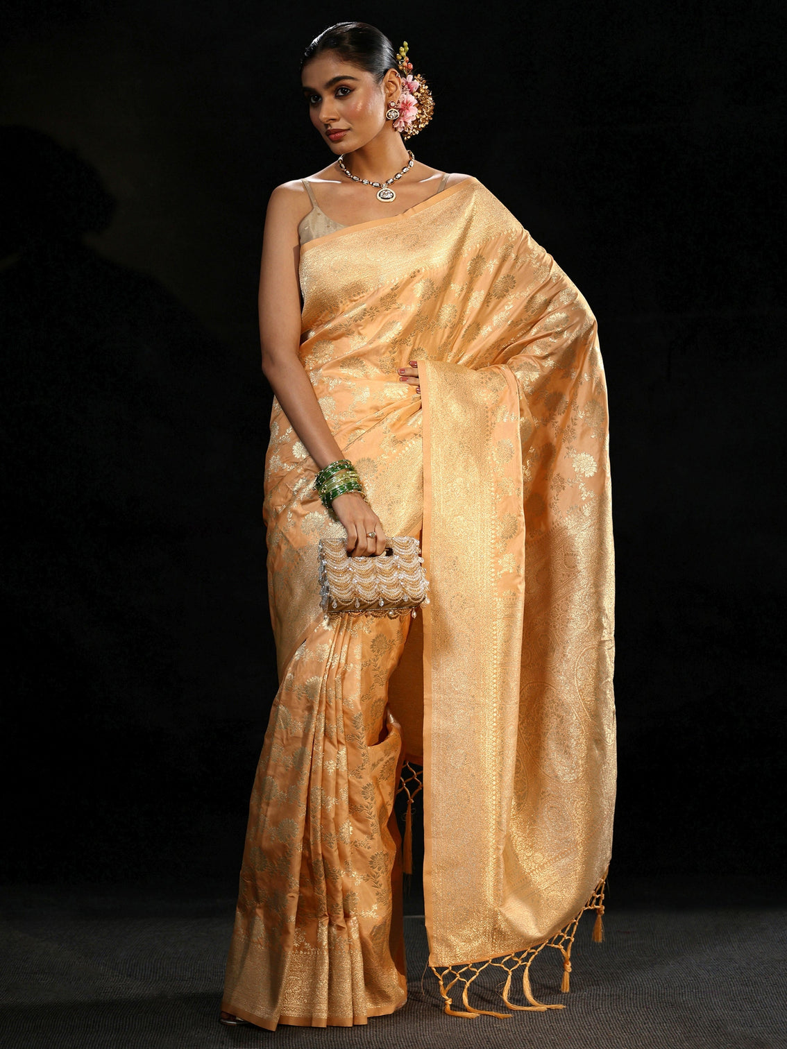 Mameraa Gold Banarasi Silk Blend Saree