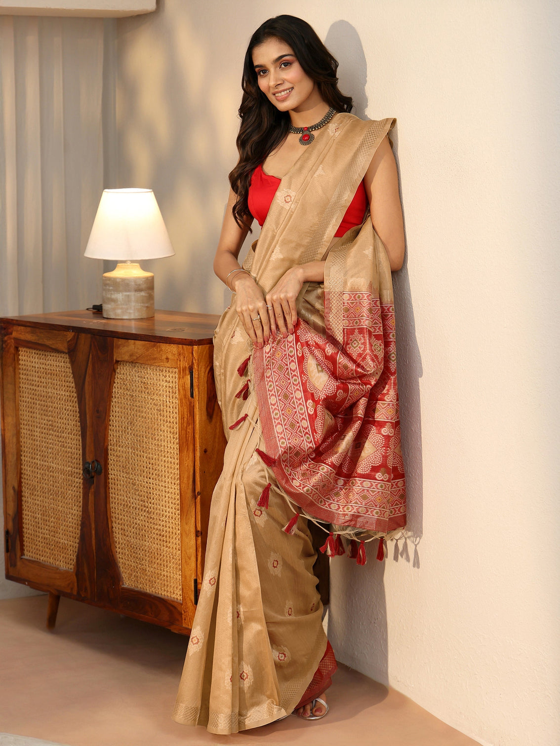 Mameraa Gold Woven Design Silk Blend Saree