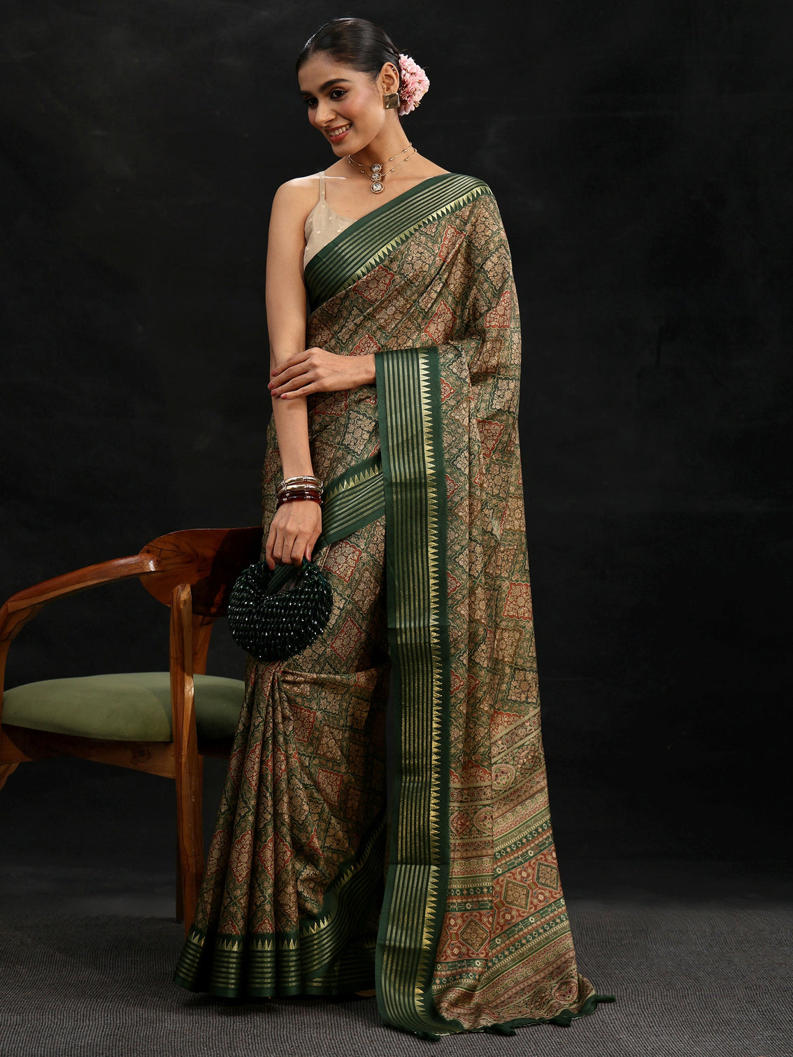 Mameraa Green Floral Foil Printed Silk Blend Saree