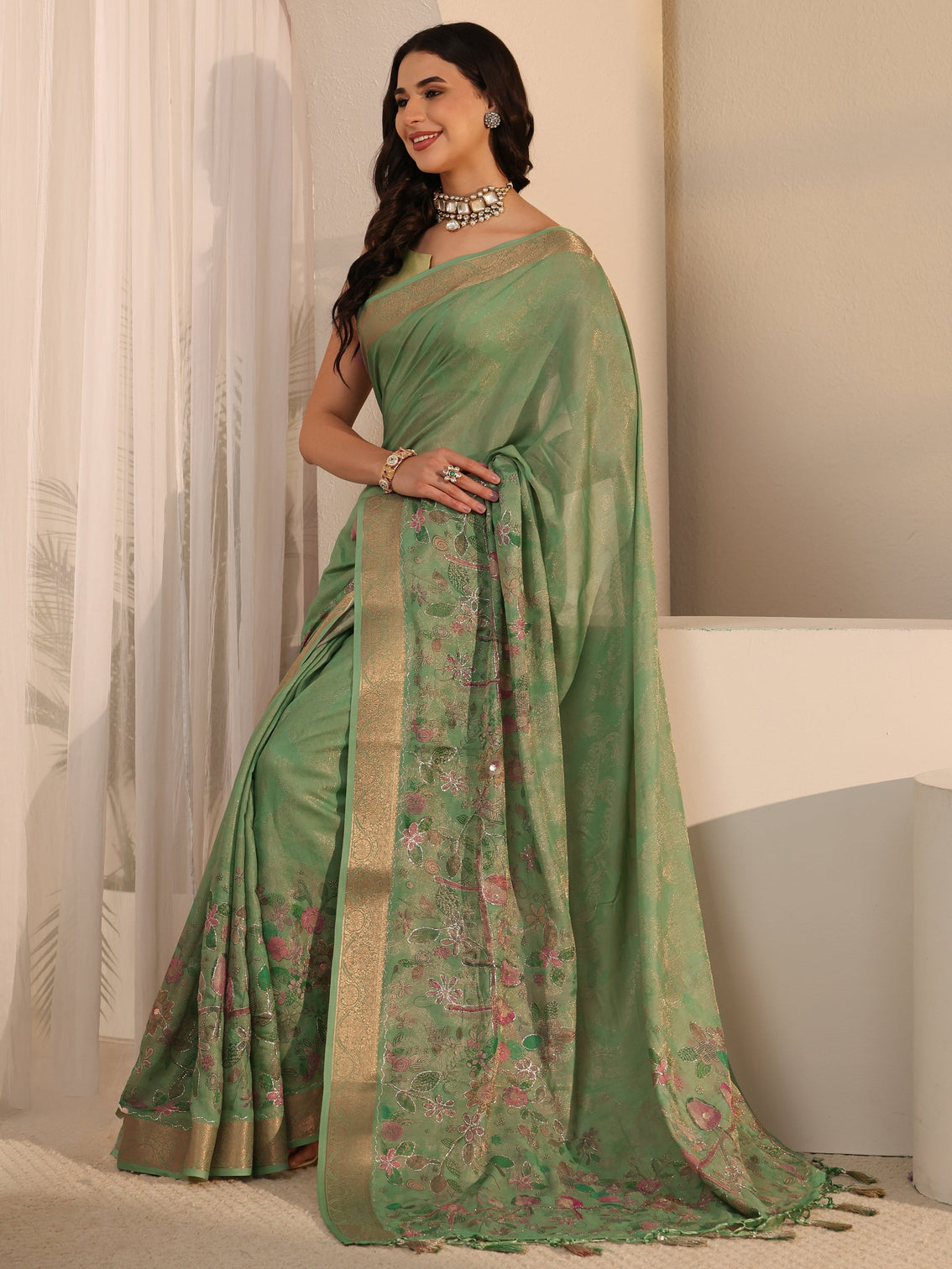 Mameraa Green Floral Printed Silk Blend Tassel Saree