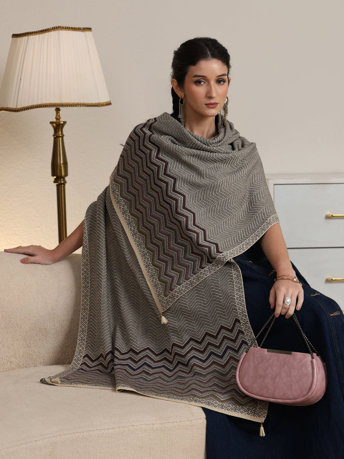 Mameraa Grey Chevron Knitted Acrylic Wrap Shawl